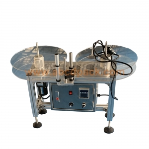 Label rewinding machine
